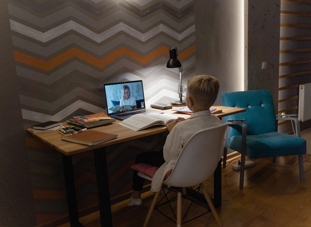 7 Benefits of Hiring Someone To Take My Online Classes