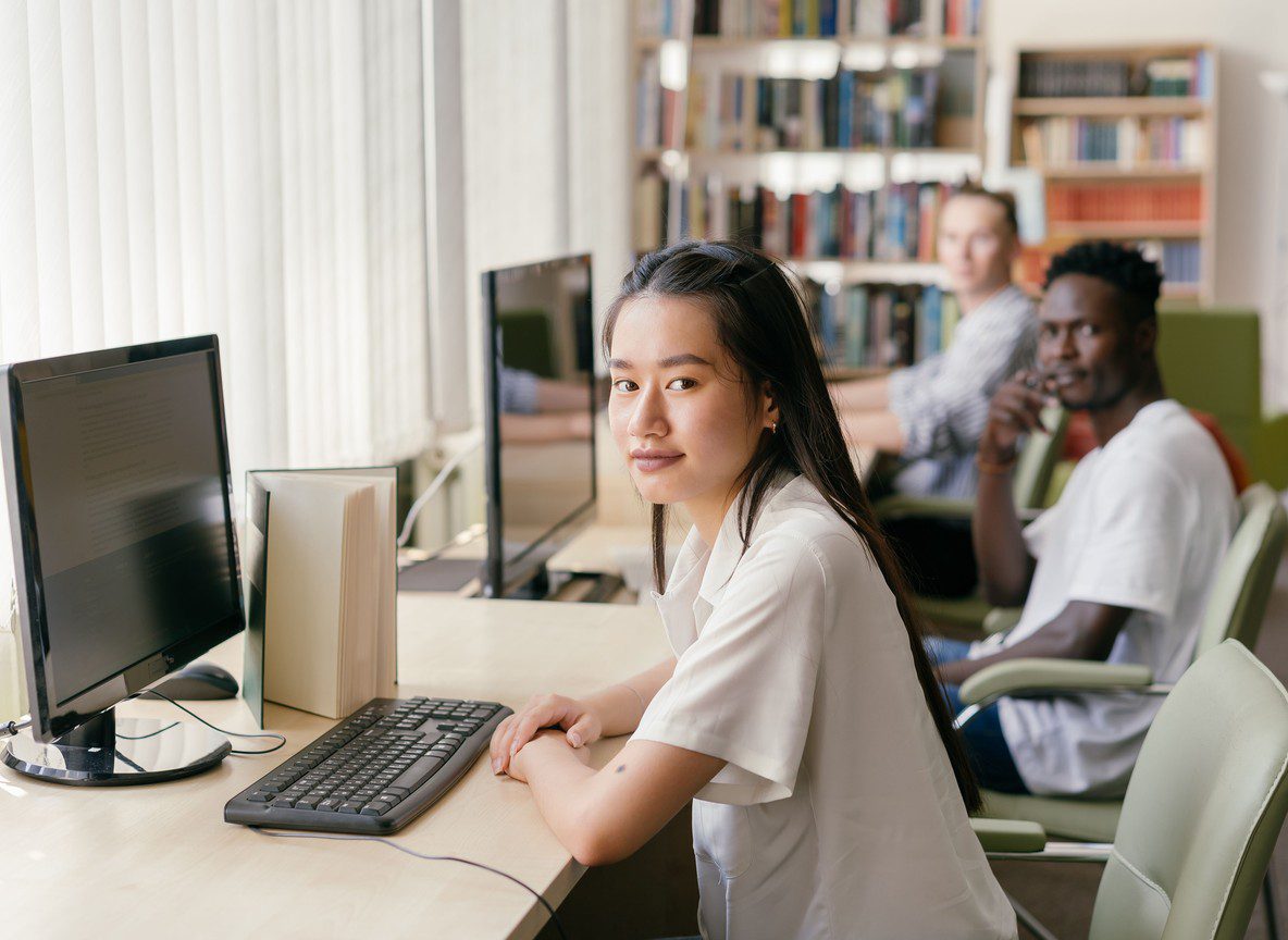 Avoid Scams When Hiring An Online Class