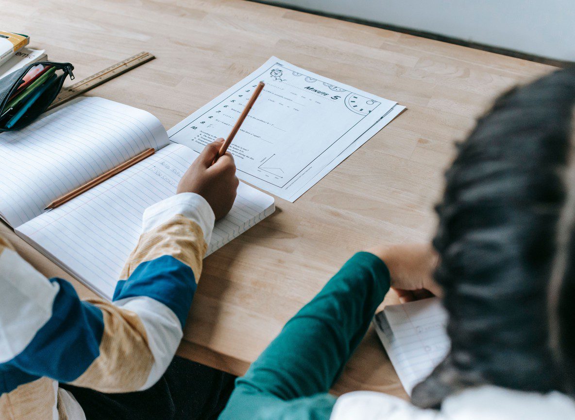 Best AI to Do My Assignment: Why Real Experts Win Every Time