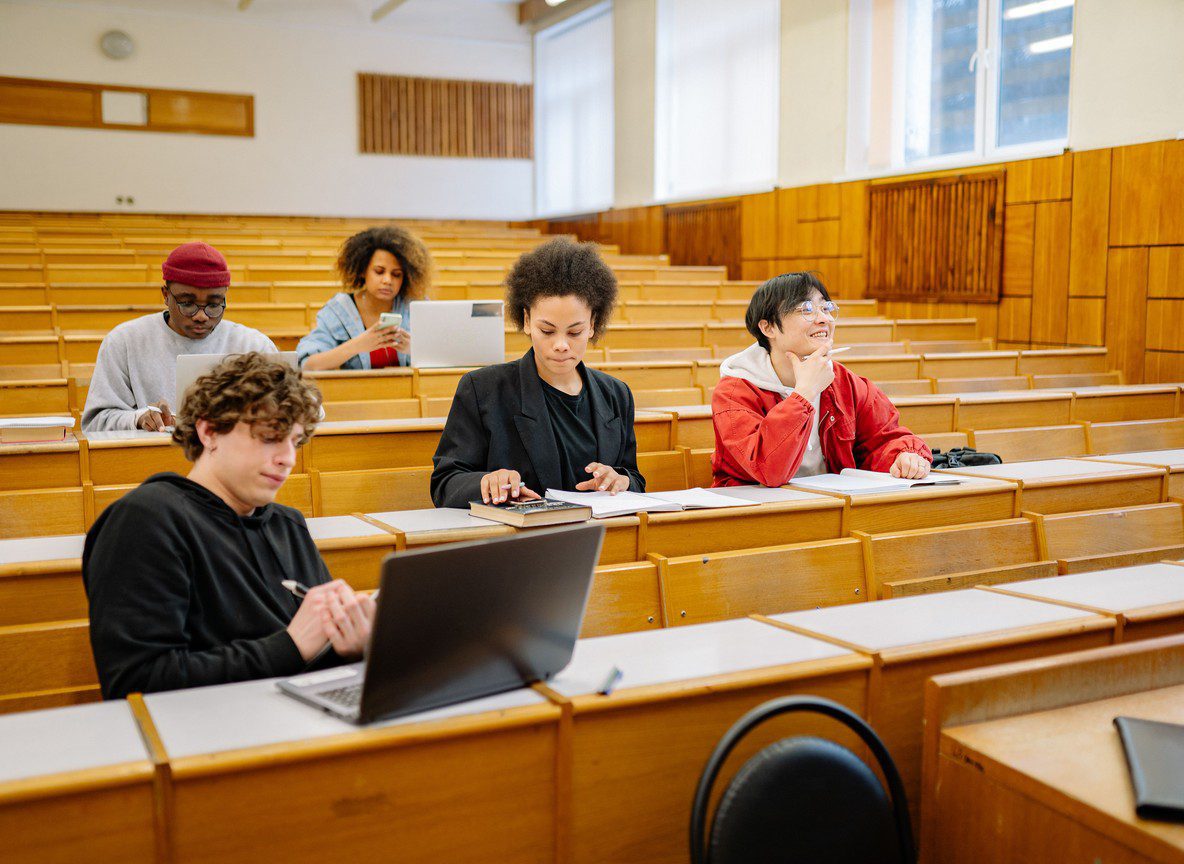Can I Pay Someone to Do My Essay? Yes – Here’s How It Works