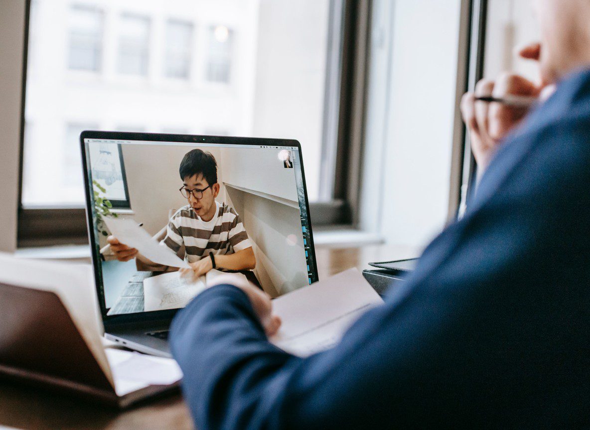 How to Introduce Yourself in an Online Class (And What to Do When It All Feels Like Too Much)