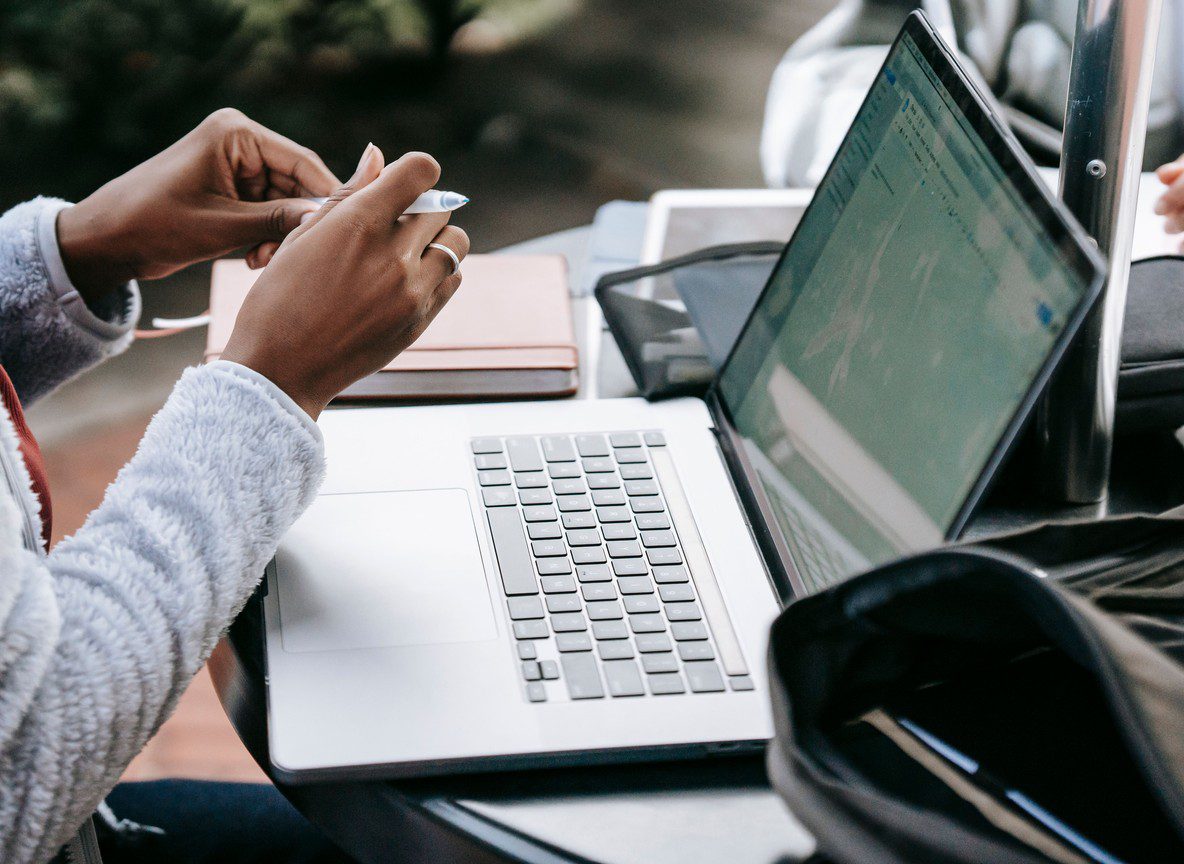 Online Discussions And Group Projects